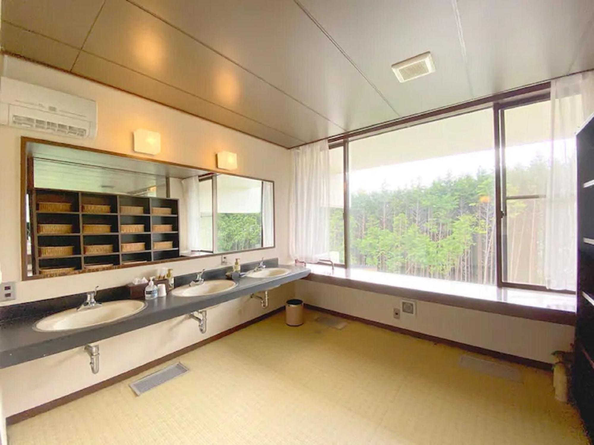 Fuji Yamanakako Resort Hotel - Vacation Stay 03064V Экстерьер фото